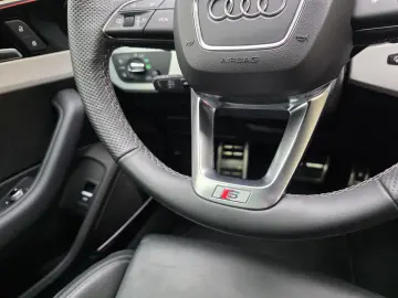 AUDI A4 Avant 40 TFSI quattro S Line