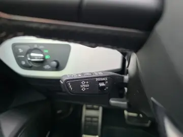 AUDI A4 Avant 40 TFSI quattro S Line
