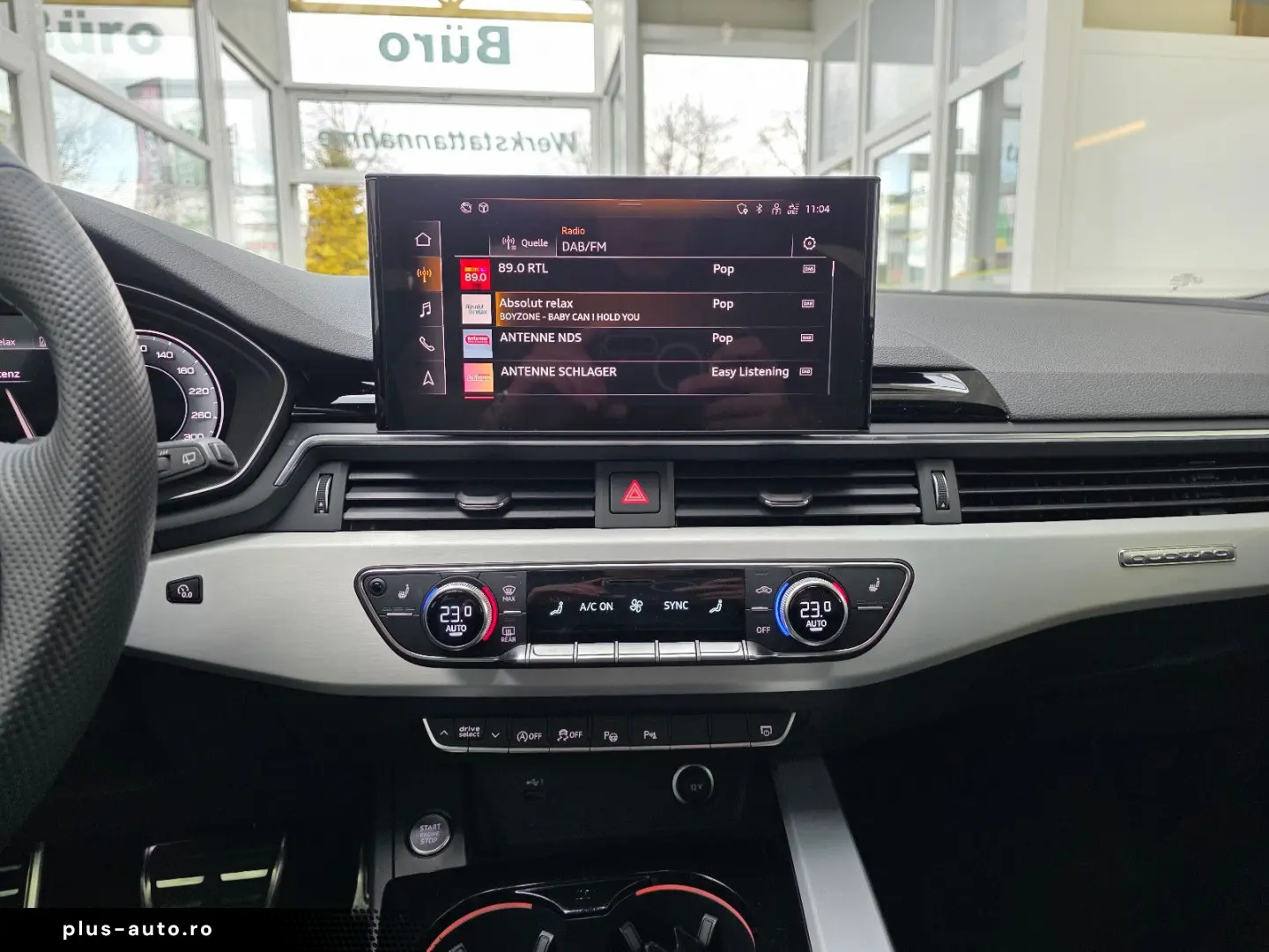 AUDI A4 Avant 40 TFSI quattro S Line