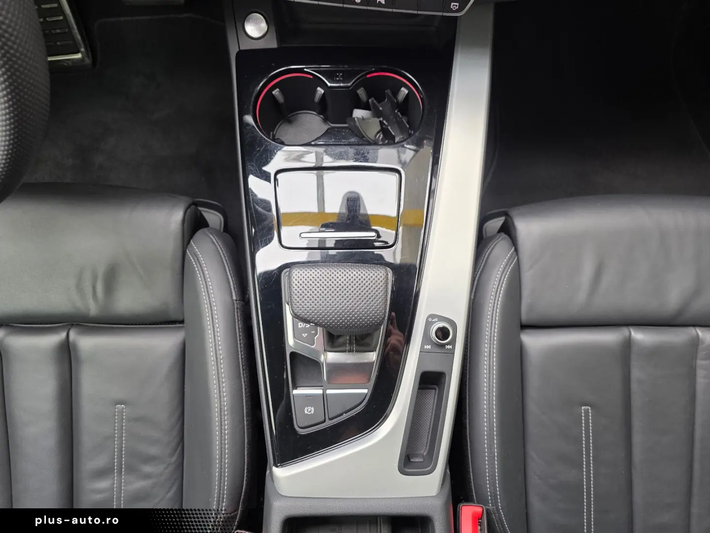 AUDI A4 Avant 40 TFSI quattro S Line