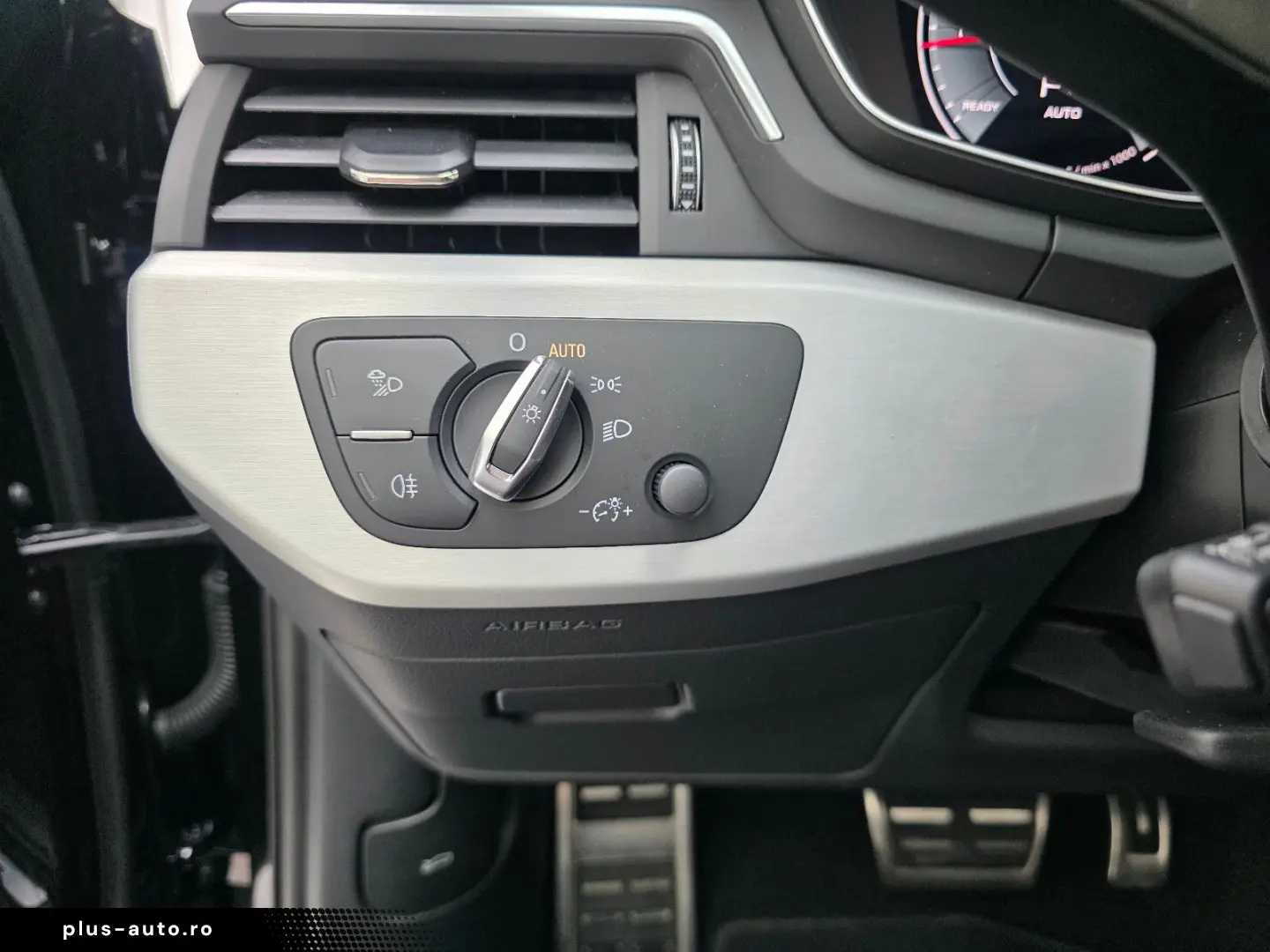 AUDI A4 Avant 40 TFSI quattro S Line