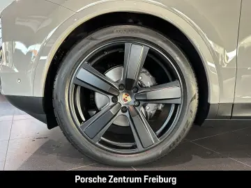 PORSCHE Cayenne SurroundView BOSE Luftfederung LEDmatrix
