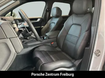 PORSCHE Cayenne SurroundView BOSE Luftfederung LEDmatrix