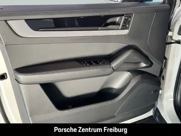 PORSCHE Cayenne SurroundView BOSE Luftfederung LEDmatrix