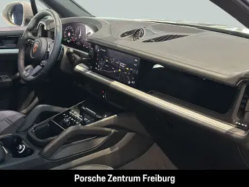 PORSCHE Cayenne SurroundView BOSE Luftfederung LEDmatrix