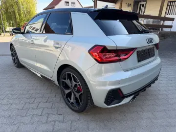AUDI A1 Sportback 40 TFSI S line  S line