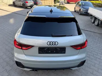 AUDI A1 Sportback 40 TFSI S line  S line
