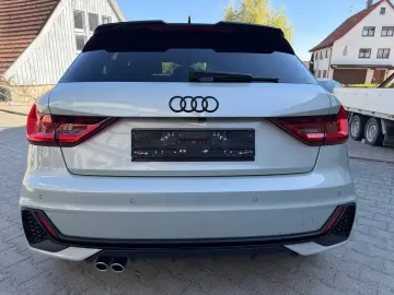 AUDI A1 Sportback 40 TFSI S line  S line