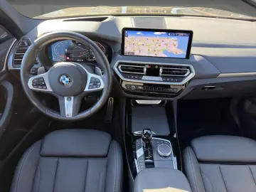 BMW X3 xDrive20d M-SPORT LASER NAVI PANO 20  AHK