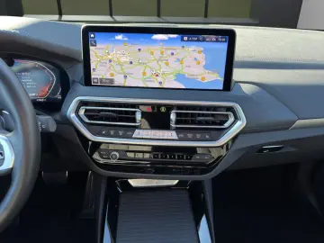 BMW X3 xDrive20d M-SPORT LASER NAVI PANO 20  AHK