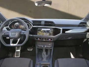 AUDI Q3 Sportback 40 TFSI quattro S line PANO RFK VIR