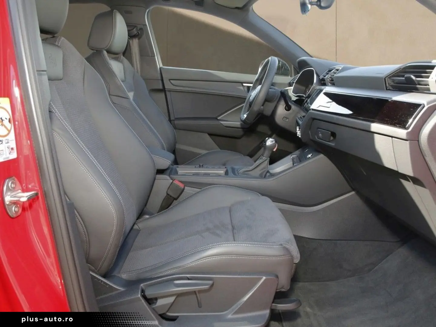 AUDI Q3 Sportback 40 TFSI quattro S line PANO RFK VIR