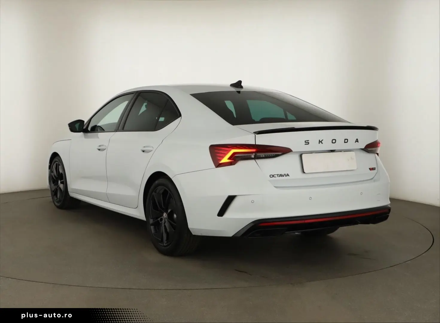 SKODA Octavia Lim. 2.0TSI RS CANTON Lenkrhz ACC RFK
