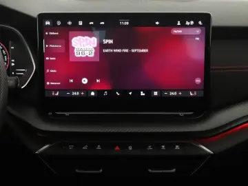 SKODA Octavia Lim. 2.0TSI RS CANTON Lenkrhz ACC RFK