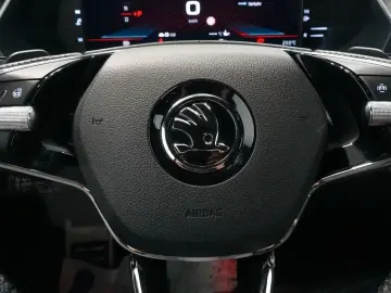 SKODA Octavia Lim. RS Plus 2.0 TSI ACC STDHZ MATRIX VC