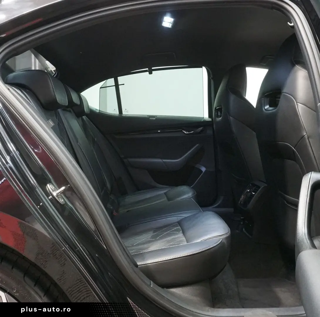 SKODA Octavia Lim. RS Plus 2.0 TSI ACC STDHZ MATRIX VC