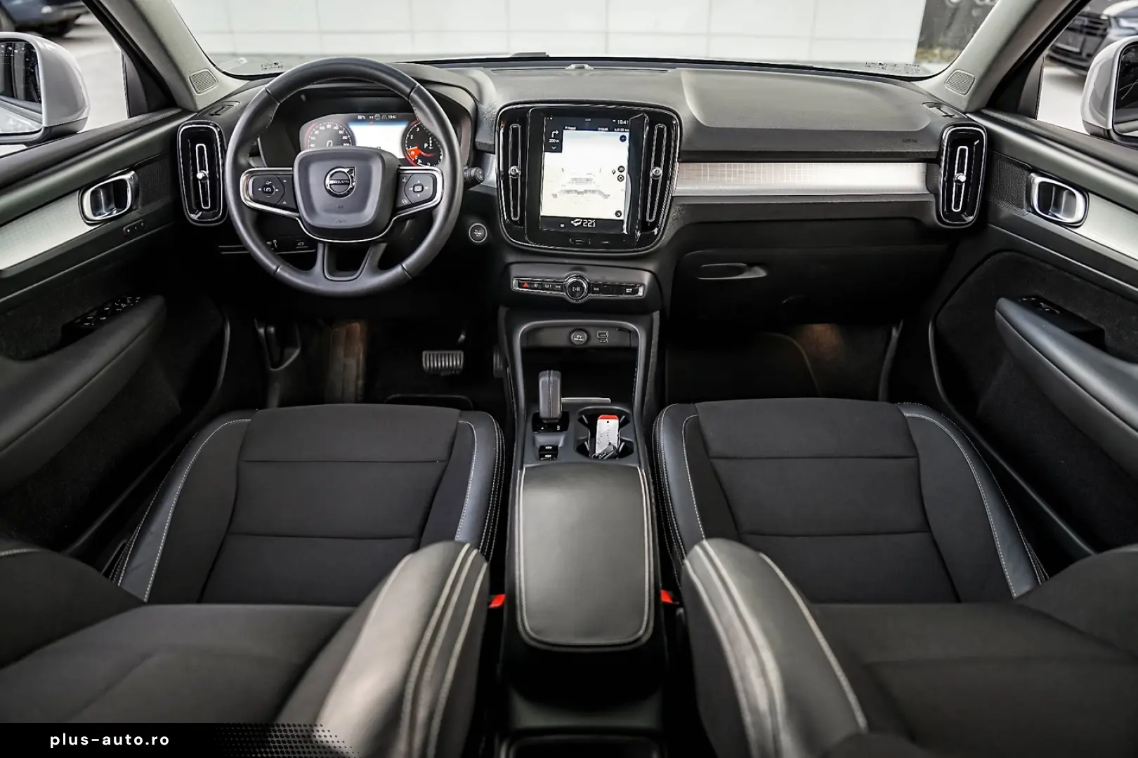 Volvo XC 40 T3 Geartronic Momentum