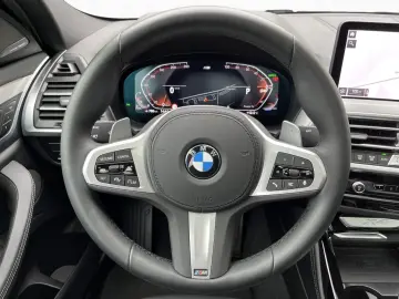 BMW X4 xDr20d M Sport Pano AHK Laser H K HUD Stop Go