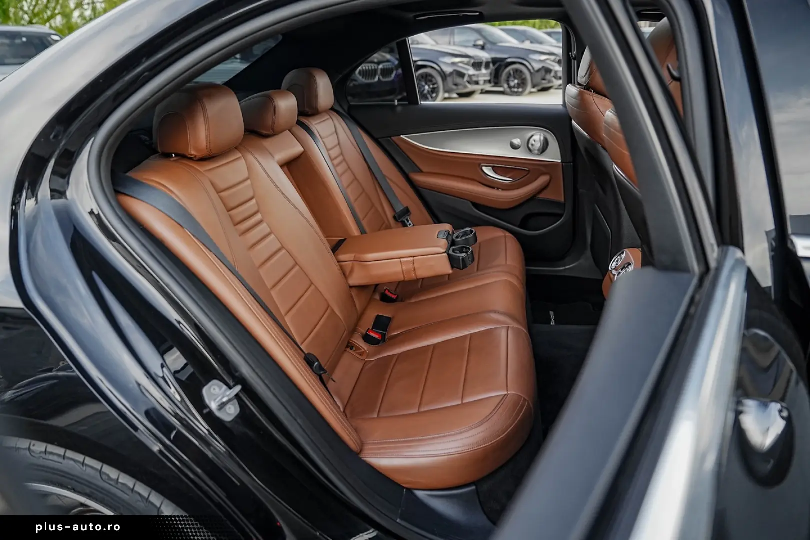 Mercedes-Benz E 350e 9G-TRONIC AMG Line