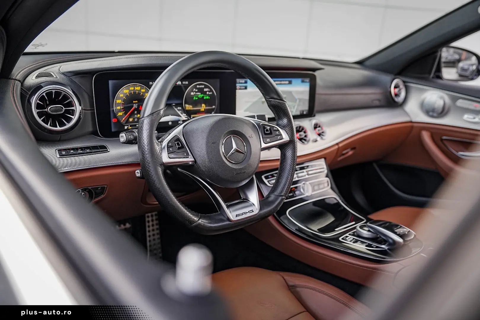 Mercedes-Benz E 350e 9G-TRONIC AMG Line