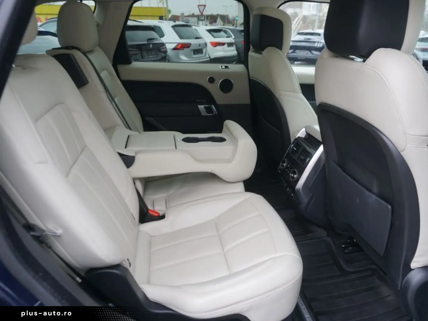 LAND ROVER Range Rover Sport 3 0 i6 D300 MHEV AWD HSE Aut.