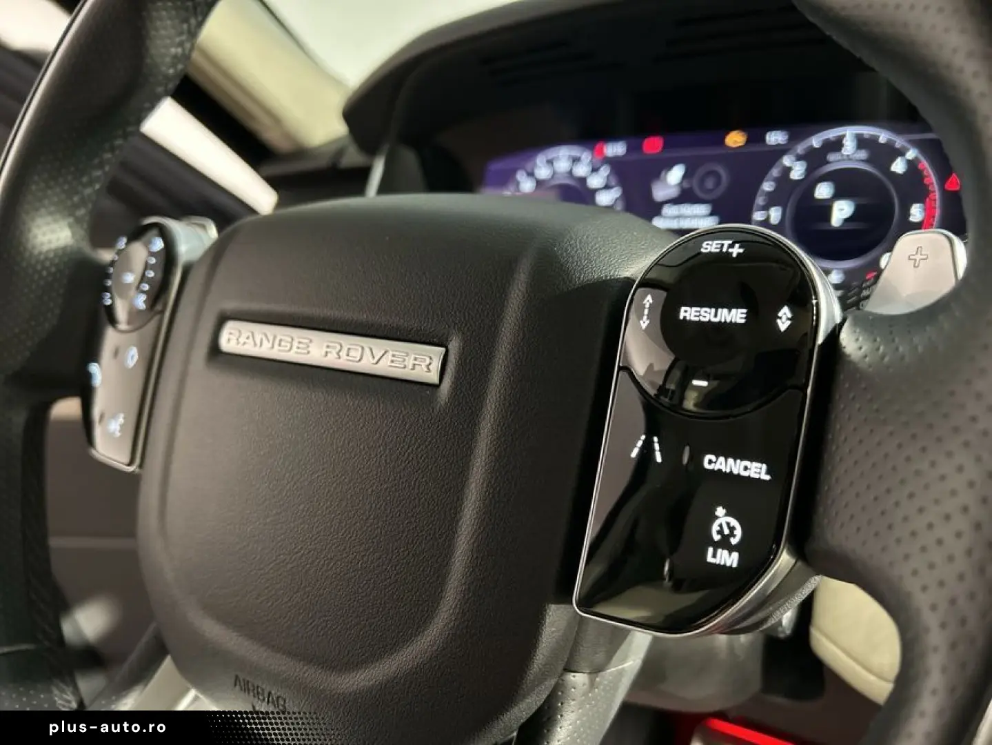LAND ROVER Range Rover Sport D300 (SDV6) HSE Dynamic