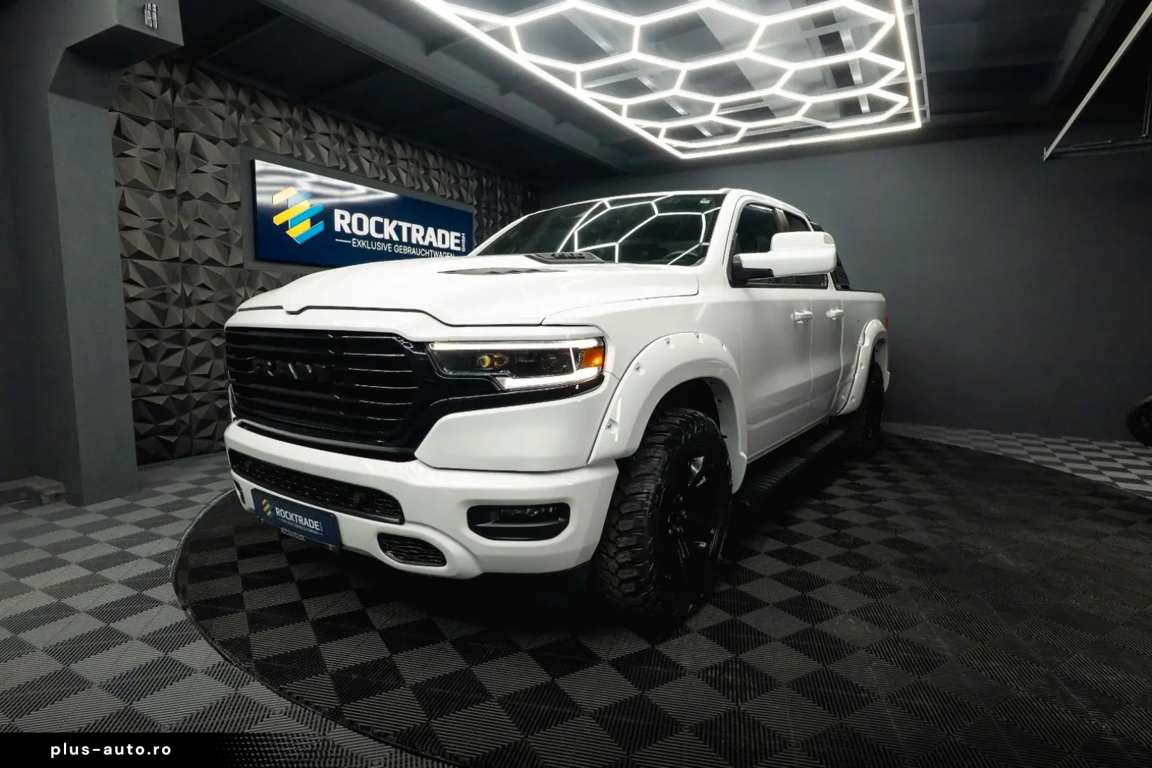DODGE RAM 5.7 V8 HEMI 4x4 OFFROAD LONGBED Limited 19%