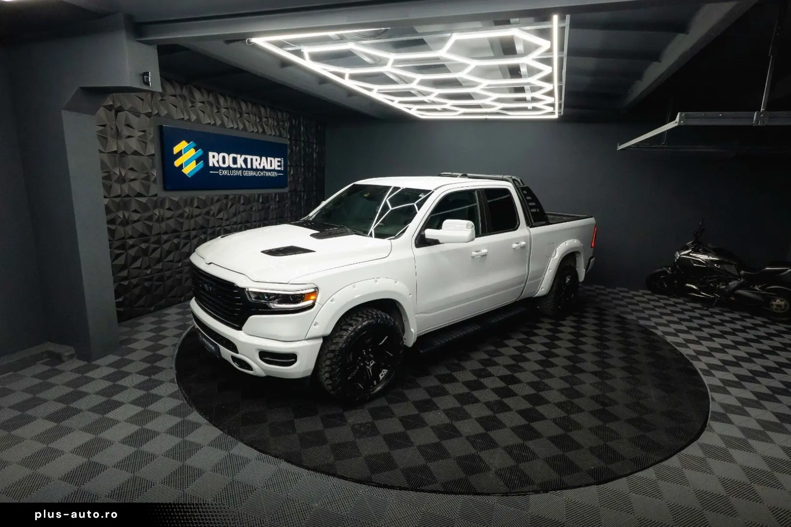 DODGE RAM 5.7 V8 HEMI 4x4 OFFROAD LONGBED Limited 19%