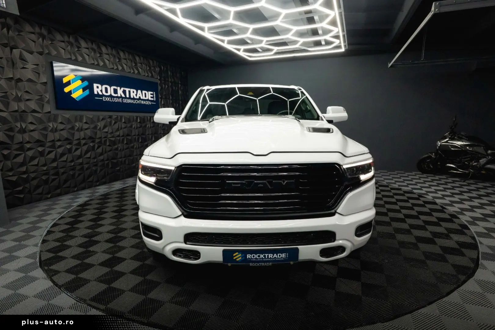 DODGE RAM 5.7 V8 HEMI 4x4 OFFROAD LONGBED Limited 19%