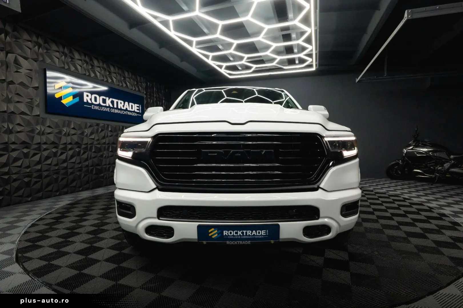 DODGE RAM 5.7 V8 HEMI 4x4 OFFROAD LONGBED Limited 19%