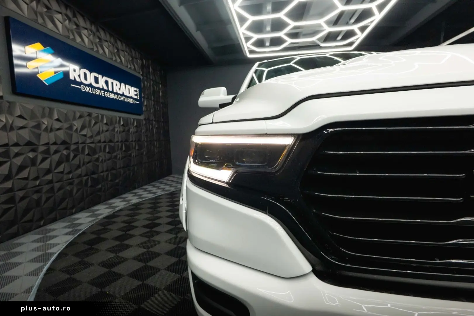 DODGE RAM 5.7 V8 HEMI 4x4 OFFROAD LONGBED Limited 19%