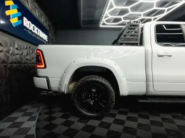 DODGE RAM 5.7 V8 HEMI 4x4 OFFROAD LONGBED Limited 19%