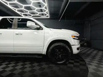 DODGE RAM 5.7 V8 HEMI 4x4 OFFROAD LONGBED Limited 19%