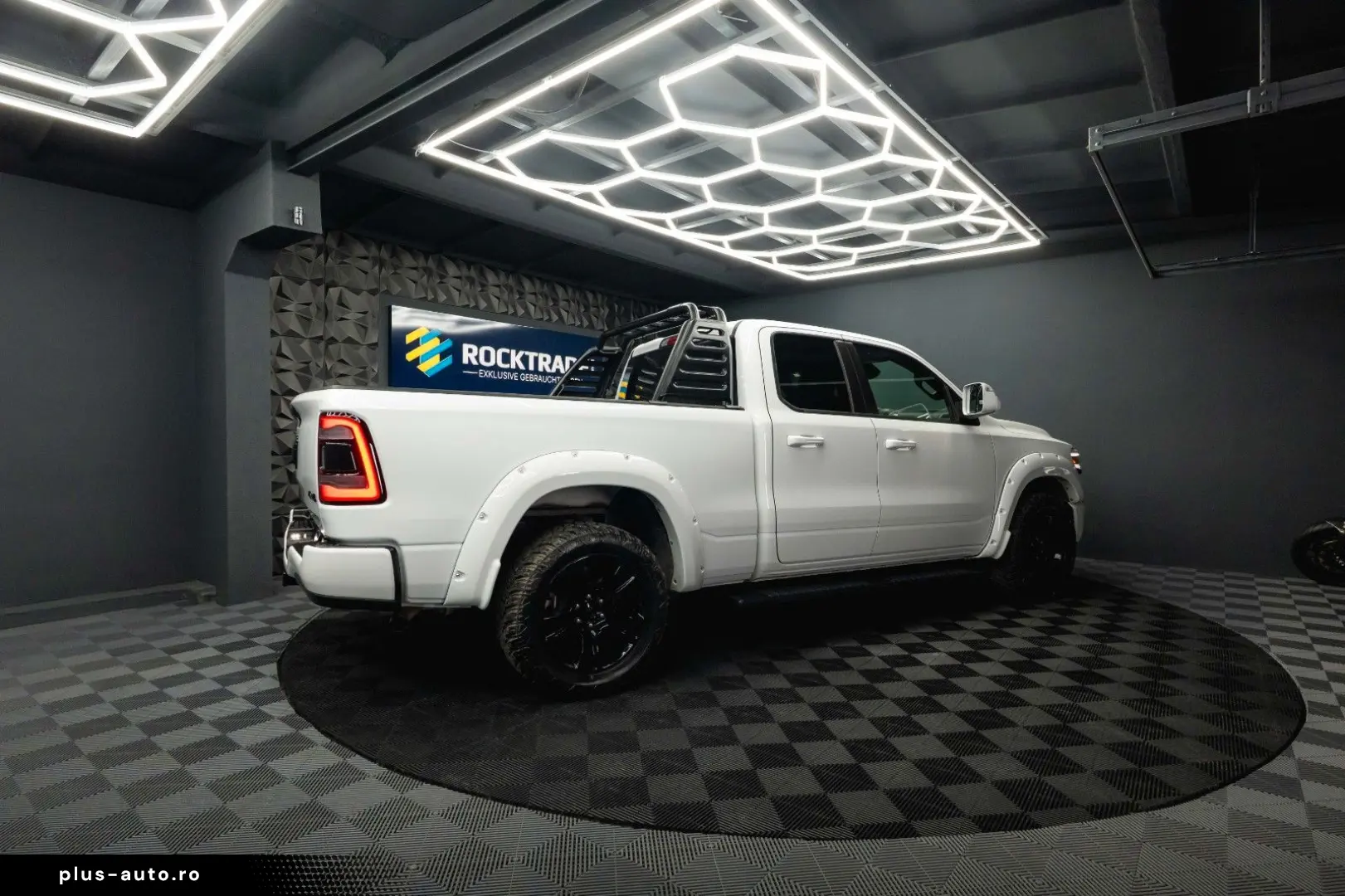 DODGE RAM 5.7 V8 HEMI 4x4 OFFROAD LONGBED Limited 19%