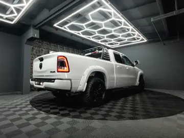 DODGE RAM 5.7 V8 HEMI 4x4 OFFROAD LONGBED Limited 19%