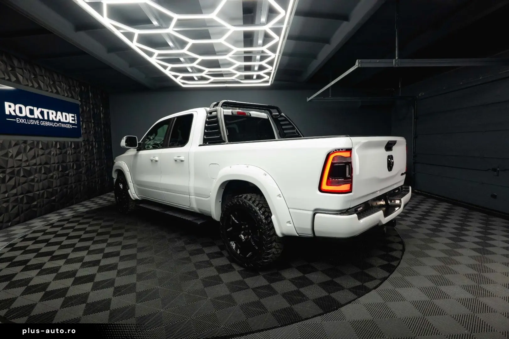 DODGE RAM 5.7 V8 HEMI 4x4 OFFROAD LONGBED Limited 19%