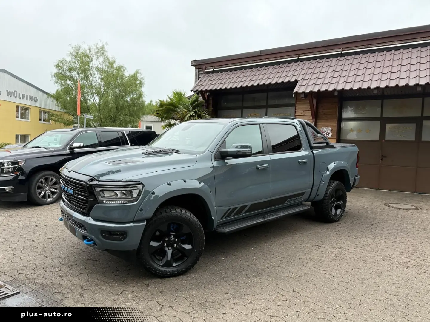 DODGE EU-RAM V8 LPG PANO 12 RADIO LIFT OFFROAD BÜGEL