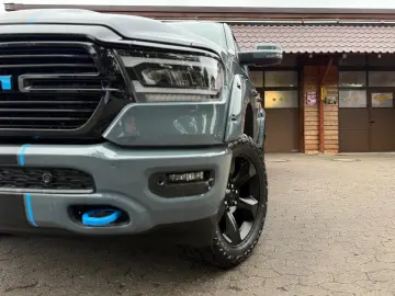 DODGE EU-RAM V8 LPG PANO 12 RADIO LIFT OFFROAD BÜGEL