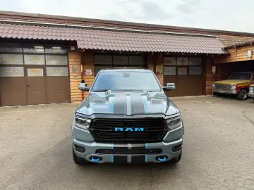 DODGE EU-RAM V8 LPG PANO 12 RADIO LIFT OFFROAD BÜGEL