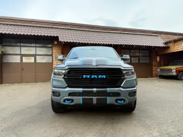 DODGE EU-RAM V8 LPG PANO 12 RADIO LIFT OFFROAD BÜGEL