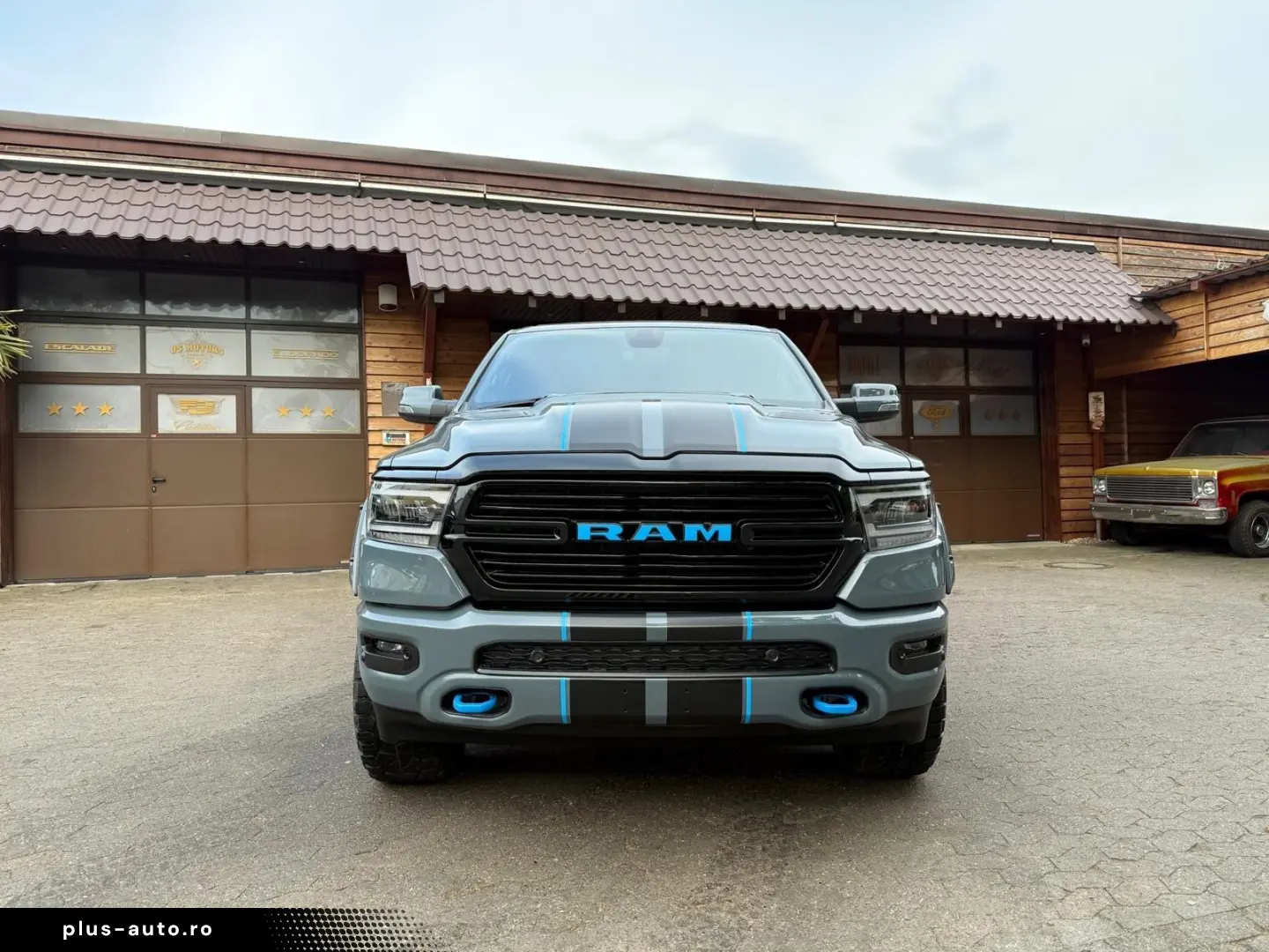 DODGE EU-RAM V8 LPG PANO 12 RADIO LIFT OFFROAD BÜGEL