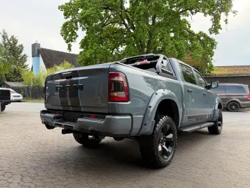 DODGE EU-RAM V8 LPG PANO 12 RADIO LIFT OFFROAD BÜGEL