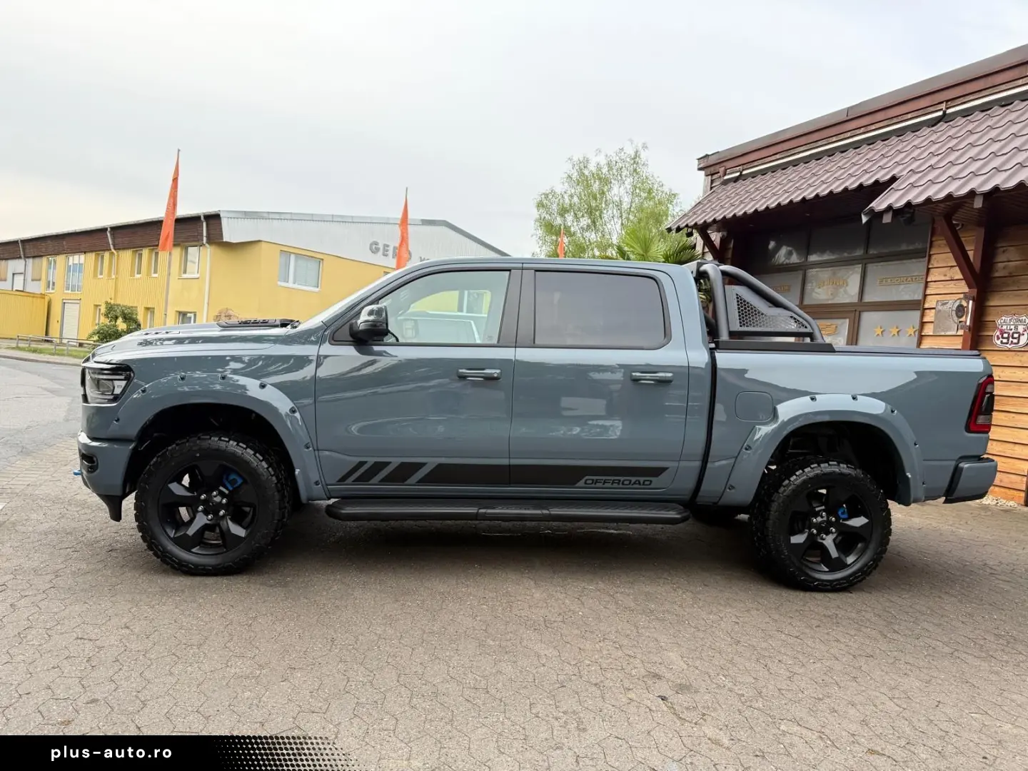 DODGE EU-RAM V8 LPG PANO 12 RADIO LIFT OFFROAD BÜGEL
