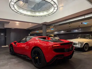 FERRARI 296 GTS CABRIO LIFTING CARBON SITZBELÜFTUNG