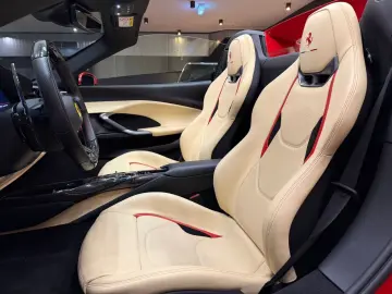 FERRARI 296 GTS CABRIO LIFTING CARBON SITZBELÜFTUNG