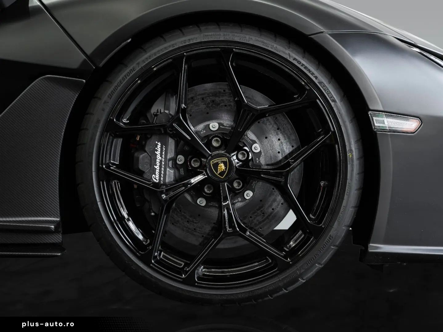 LAMBORGHINI Revuelto   Full Carbon Packs   Sports Seats