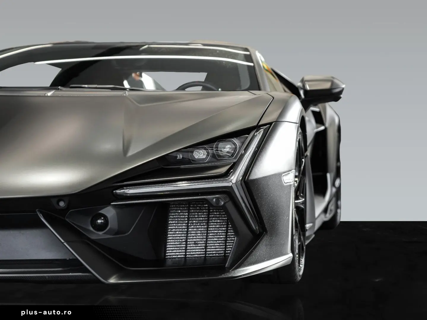 LAMBORGHINI Revuelto   Full Carbon Packs   Sports Seats