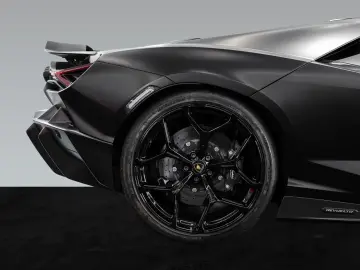 LAMBORGHINI Revuelto   Full Carbon Packs   Sports Seats