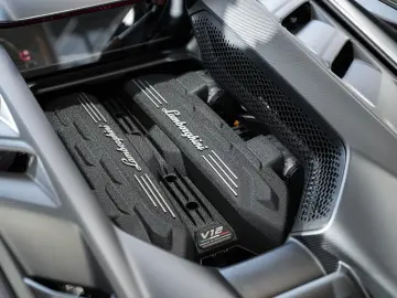 LAMBORGHINI Revuelto   Full Carbon Packs   Sports Seats