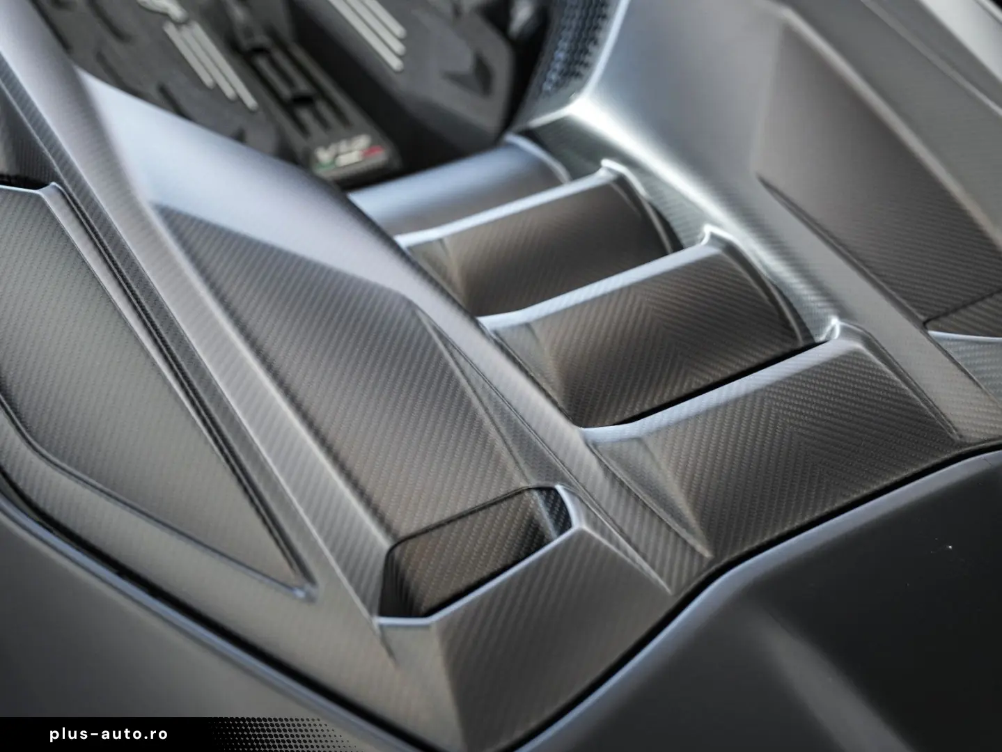LAMBORGHINI Revuelto   Full Carbon Packs   Sports Seats